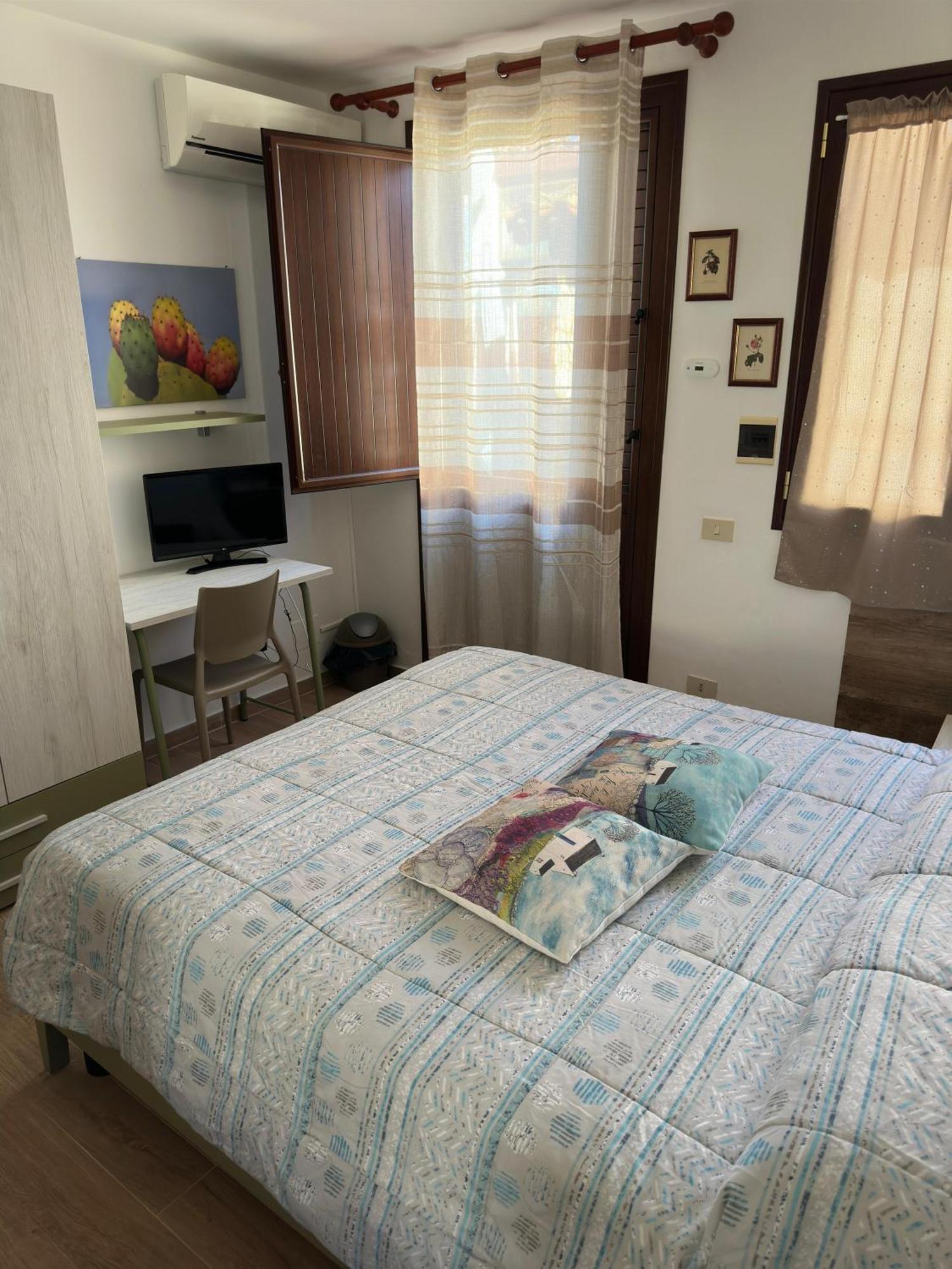 Mareblu Bed & Breakfast เชฟาลู ภายนอก รูปภาพ