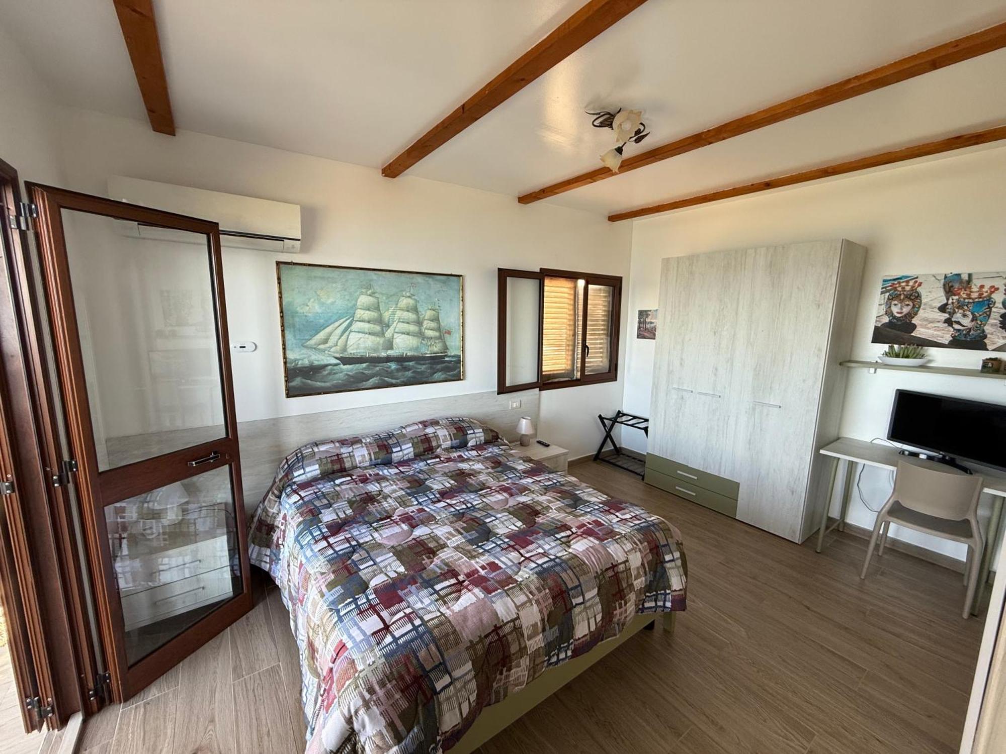 Mareblu Bed & Breakfast เชฟาลู ภายนอก รูปภาพ